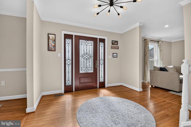 9 RICHVIEW CT, Potomac, MD 20854