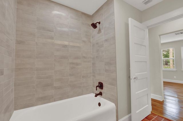 842 Selkirk Street, West Palm Beach, FL 33405