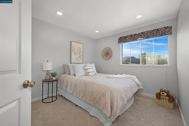 11458 Winding Trail Ln, Dublin, CA 94568