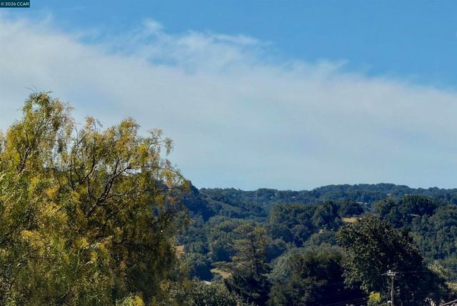 11458 Winding Trail Ln, Dublin, CA 94568