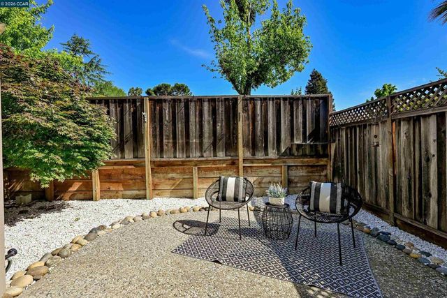 11458 Winding Trail Ln, Dublin, CA 94568