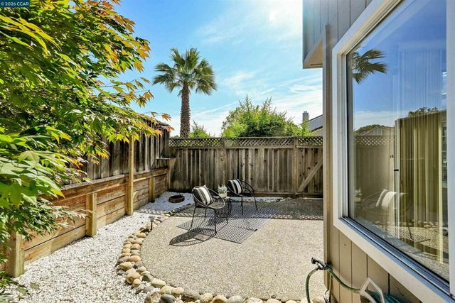 11458 Winding Trail Ln, Dublin, CA 94568
