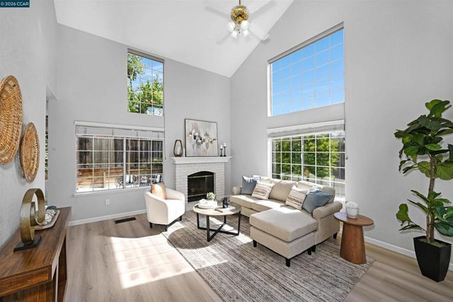 11458 Winding Trail Ln, Dublin, CA 94568