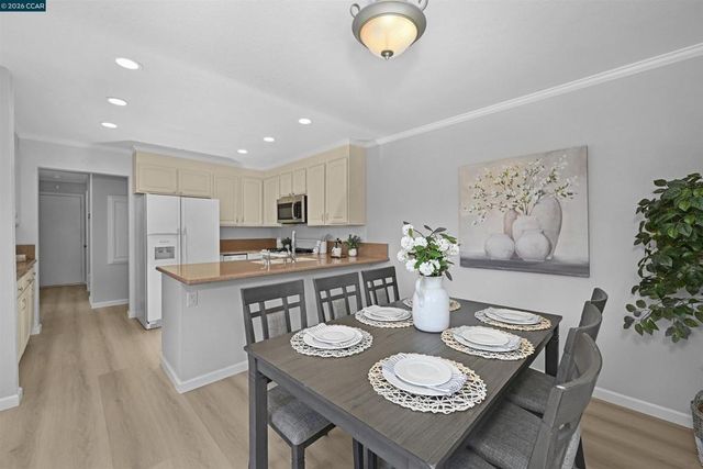 11458 Winding Trail Ln, Dublin, CA 94568