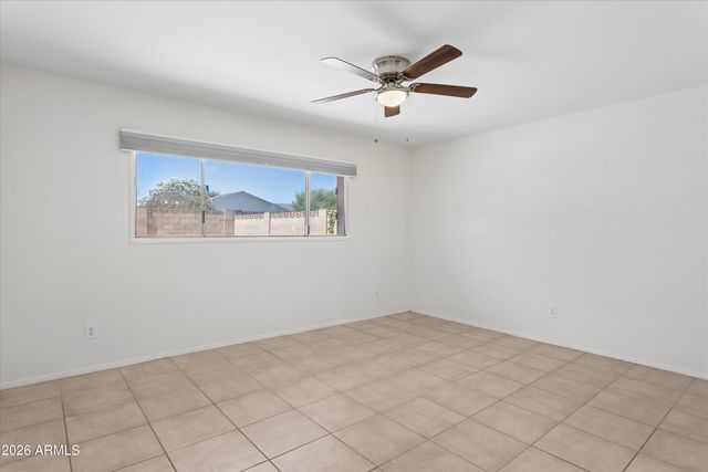 5214 W REDFIELD Road, Glendale, AZ 85306