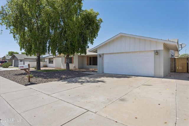 5214 W REDFIELD Road, Glendale, AZ 85306