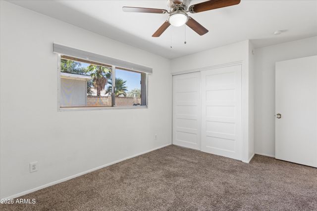 5214 W REDFIELD Road, Glendale, AZ 85306