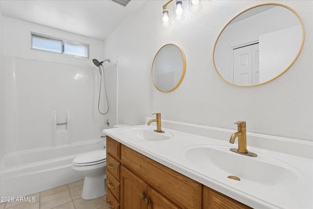 5214 W REDFIELD Road, Glendale, AZ 85306
