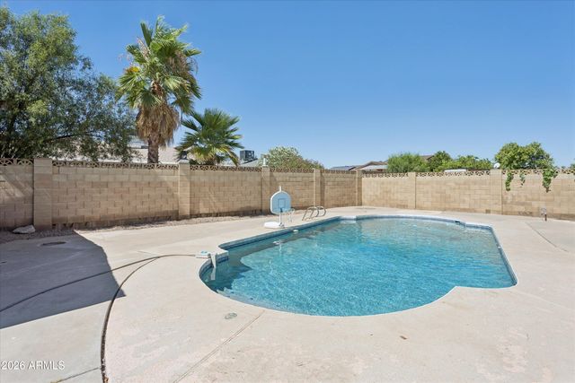 5214 W REDFIELD Road, Glendale, AZ 85306