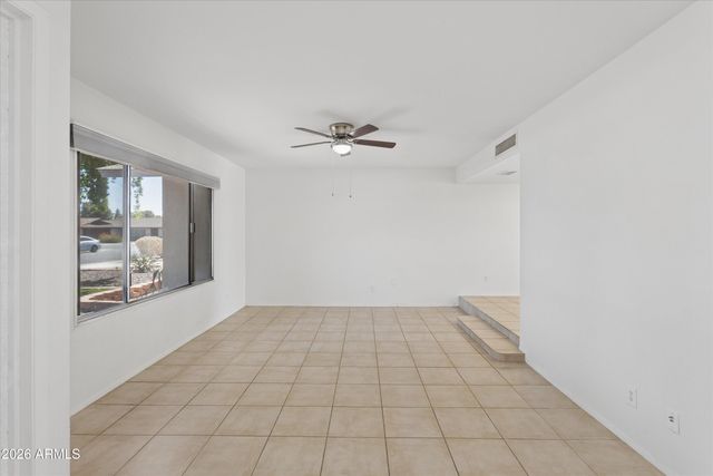5214 W REDFIELD Road, Glendale, AZ 85306