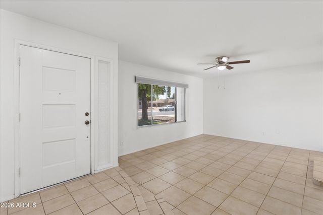 5214 W REDFIELD Road, Glendale, AZ 85306