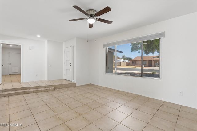 5214 W REDFIELD Road, Glendale, AZ 85306