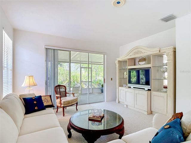 19180 LAKE AUDUBON DRIVE, Tampa, FL 33647