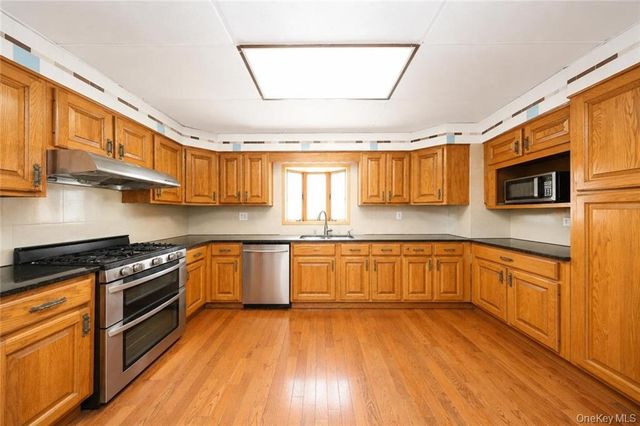 2675 E 27th Street, Brooklyn, NY 11235