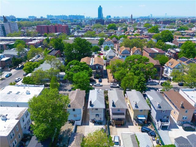 2675 E 27th Street, Brooklyn, NY 11235