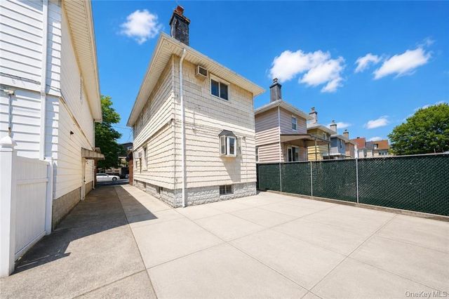 2675 E 27th Street, Brooklyn, NY 11235