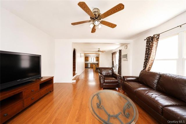 2675 E 27th Street, Brooklyn, NY 11235