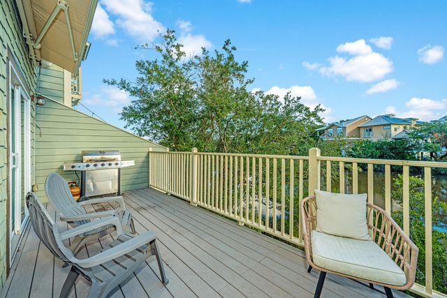 1011 Lighterman Way, Charleston, SC 29412