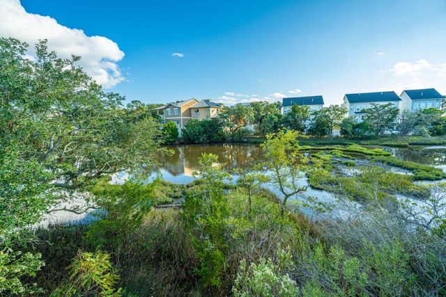 1011 Lighterman Way, Charleston, SC 29412