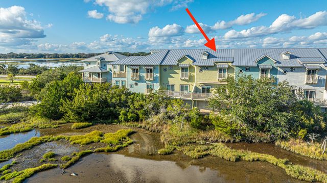 1011 Lighterman Way, Charleston, SC 29412