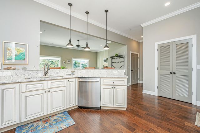 1011 Lighterman Way, Charleston, SC 29412