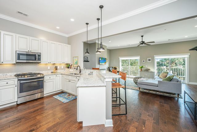 1011 Lighterman Way, Charleston, SC 29412