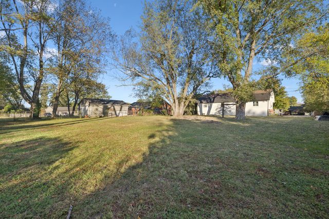 5342 Almaville Rd, Smyrna, TN 37167