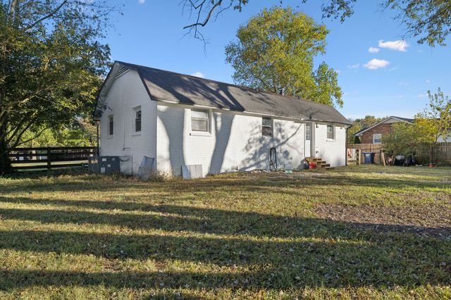 5342 Almaville Rd, Smyrna, TN 37167