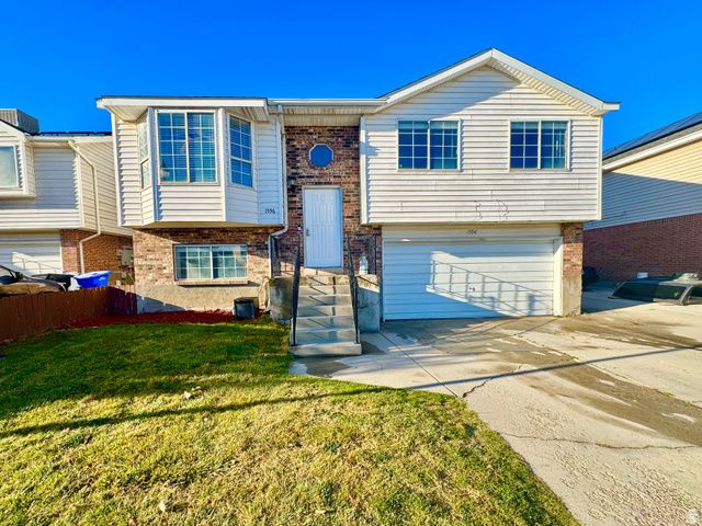 1556 W CRYSTAL DR, West Jordan, UT 84084