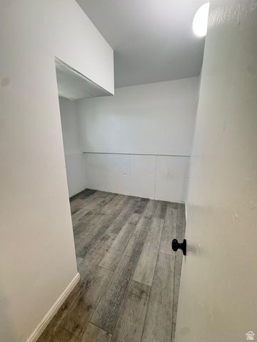 1556 W CRYSTAL DR, West Jordan, UT 84084