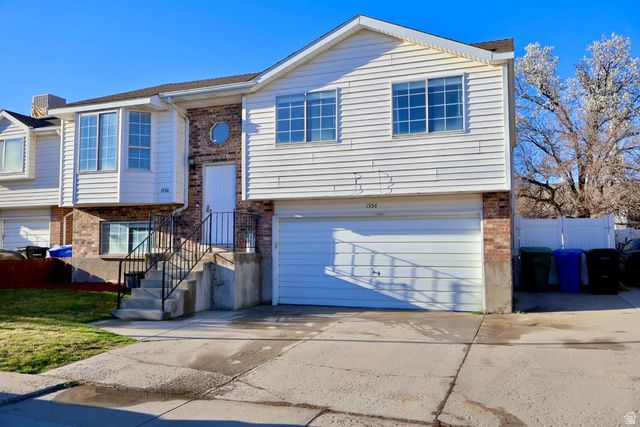 1556 W CRYSTAL DR, West Jordan, UT 84084