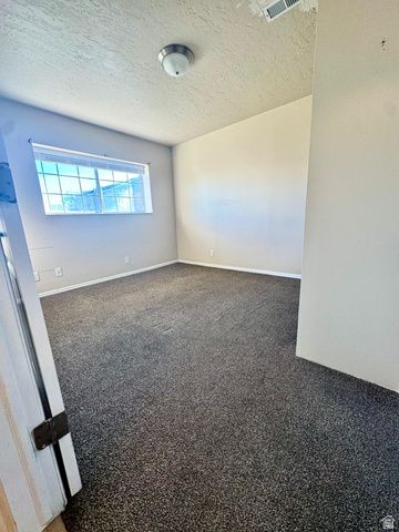 1556 W CRYSTAL DR, West Jordan, UT 84084