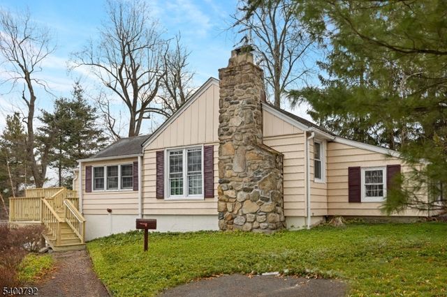 35 Seneca Trl, Sparta Twp., NJ 07871