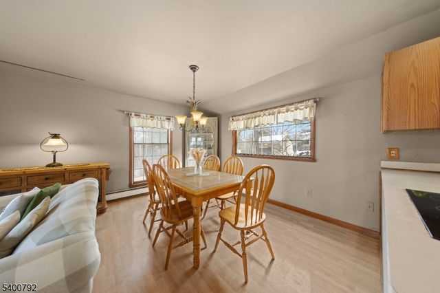 35 Seneca Trl, Sparta Twp., NJ 07871