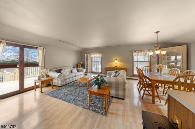 35 Seneca Trl, Sparta Twp., NJ 07871