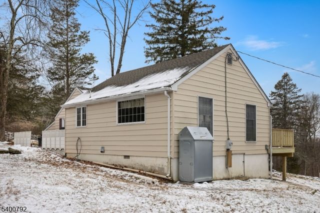 35 Seneca Trl, Sparta Twp., NJ 07871