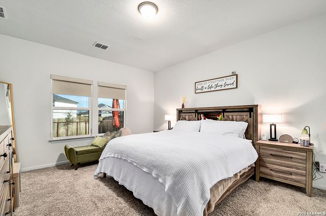 8863 Grey Elm, Elmendorf, TX 78112