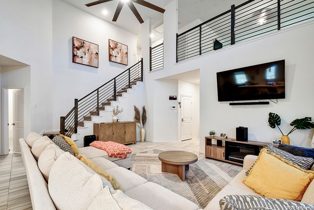 8863 Grey Elm, Elmendorf, TX 78112