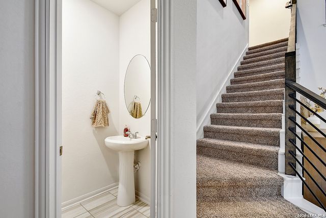 8863 Grey Elm, Elmendorf, TX 78112