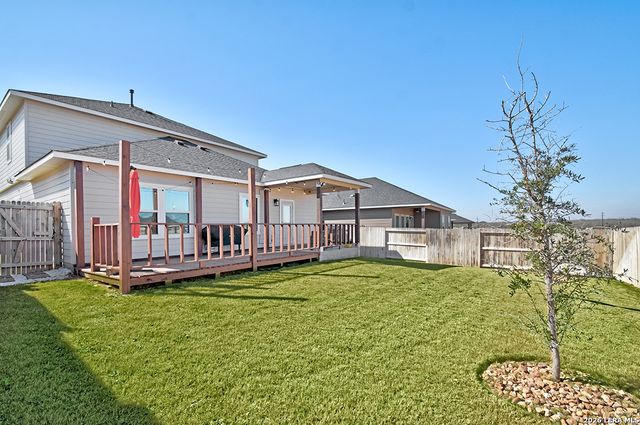 8863 Grey Elm, Elmendorf, TX 78112