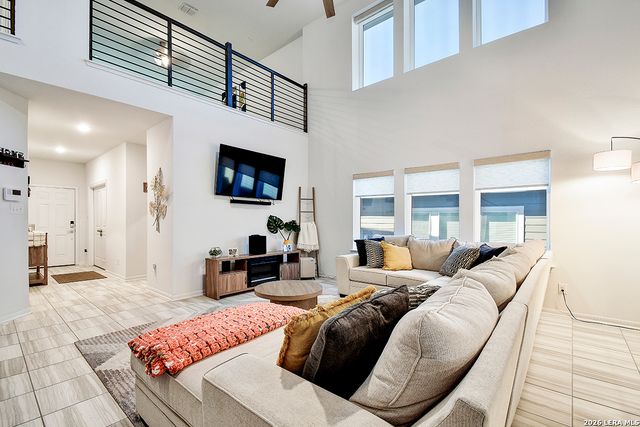 8863 Grey Elm, Elmendorf, TX 78112