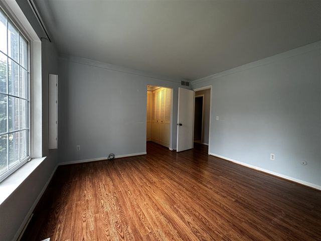 416 S Fox Hills Drive A-2, Bloomfield Hills, MI 48304