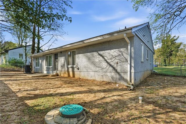 1735 Carter Circle, East Point, MS 39344