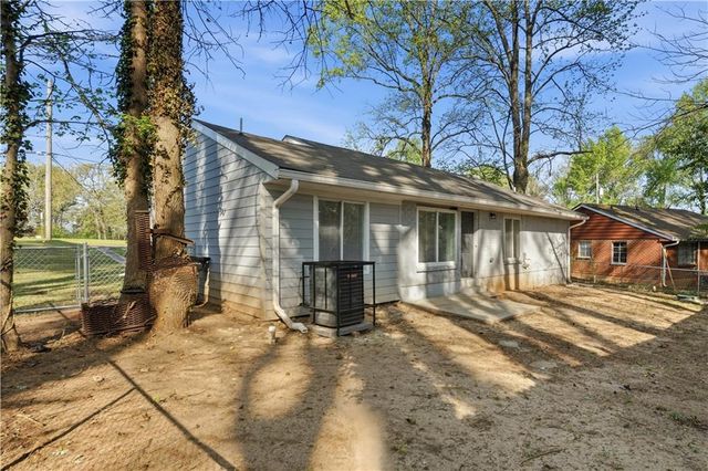 1735 Carter Circle, East Point, MS 39344
