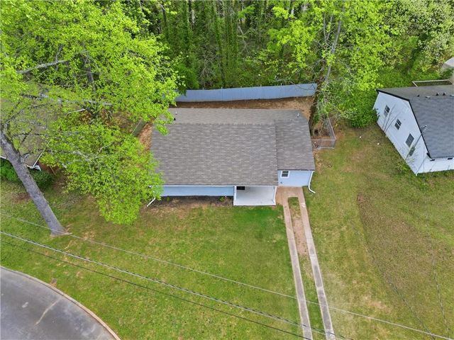 1735 Carter Circle, East Point, MS 39344