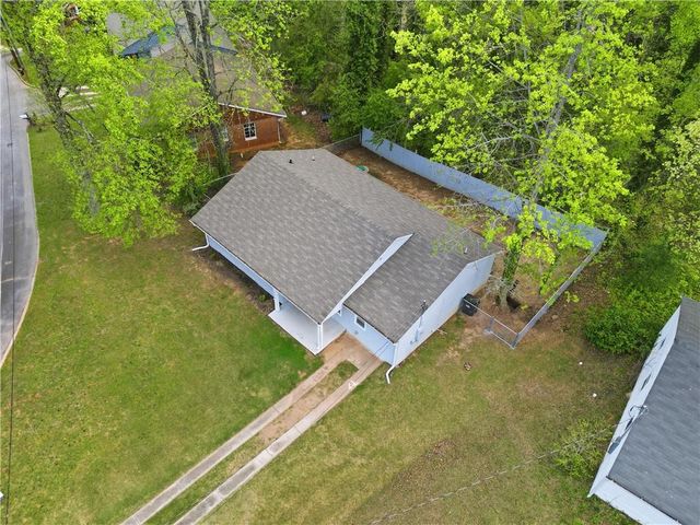 1735 Carter Circle, East Point, MS 39344
