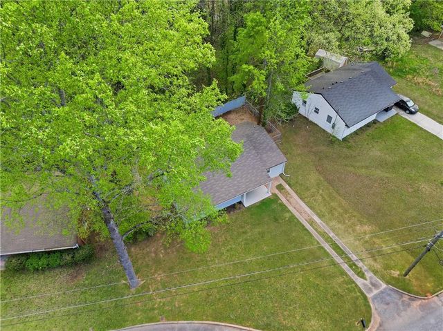 1735 Carter Circle, East Point, MS 39344