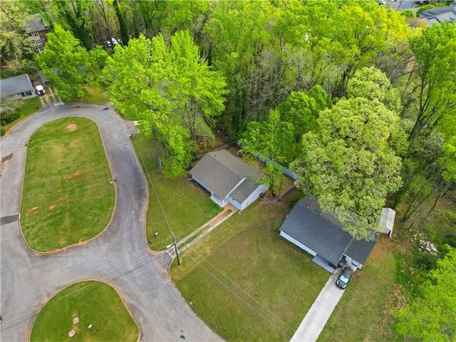 1735 Carter Circle, East Point, MS 39344