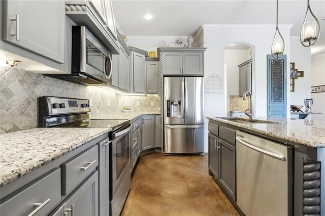 2400 Lindsay Lane, El Reno, OK 73036