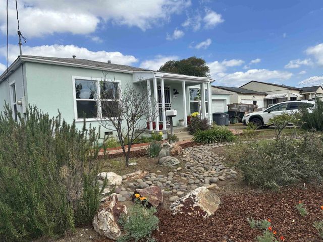 314 E E Washington Ave, El Cajon, CA 92020